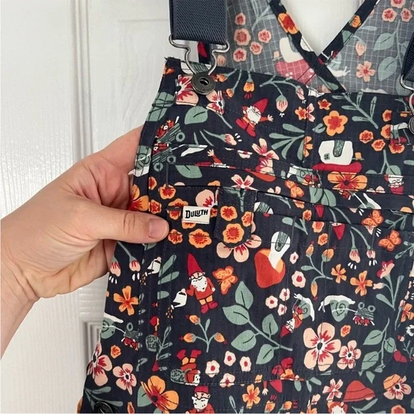 NWT Rare Duluth Trading Co Women’s Shortall Heirloom Overalls Gnome Mushroom -S - Picture 3 of 11